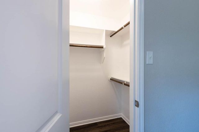 1001 Rootstock Road, Brenham, TX 77833