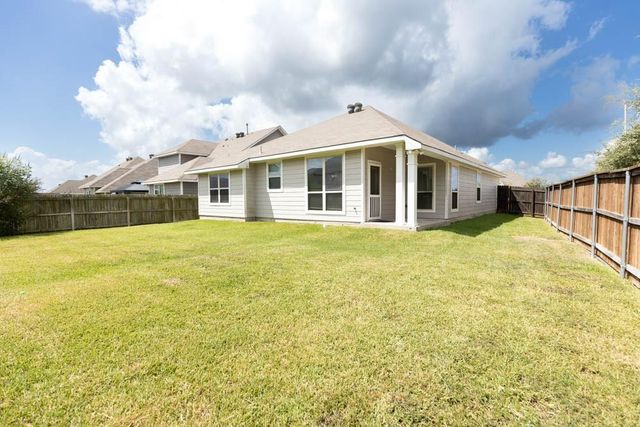 1001 Rootstock Road, Brenham, TX 77833