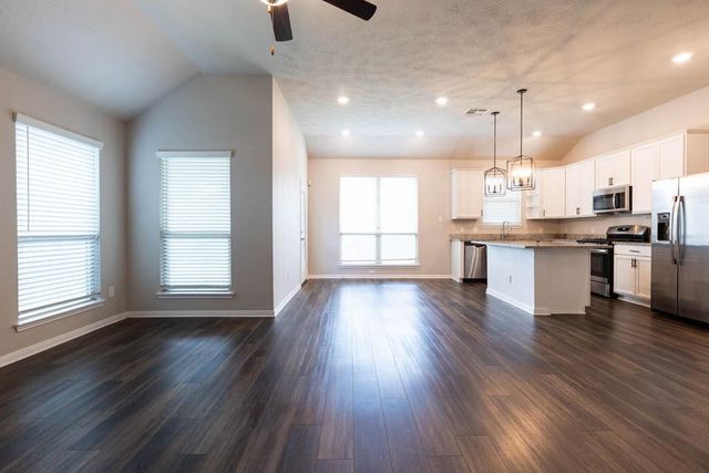 1001 Rootstock Road, Brenham, TX 77833