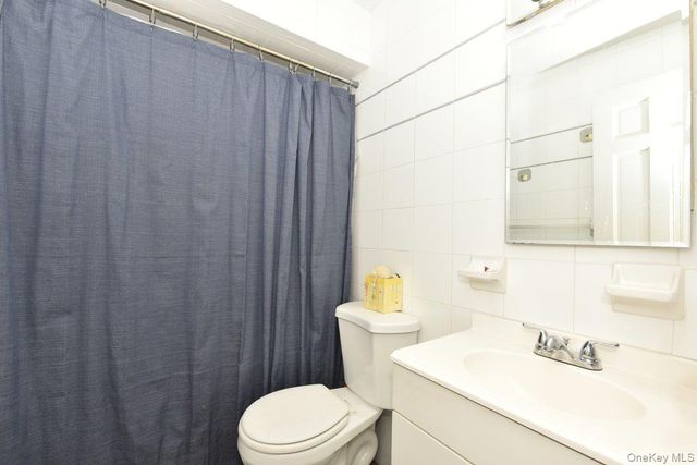 116 15th Avenue, West Babylon, NY 11704