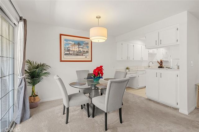 4647 Willis, Sherman Oaks, CA 91403
