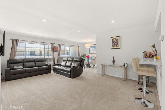4647 Willis, Sherman Oaks, CA 91403