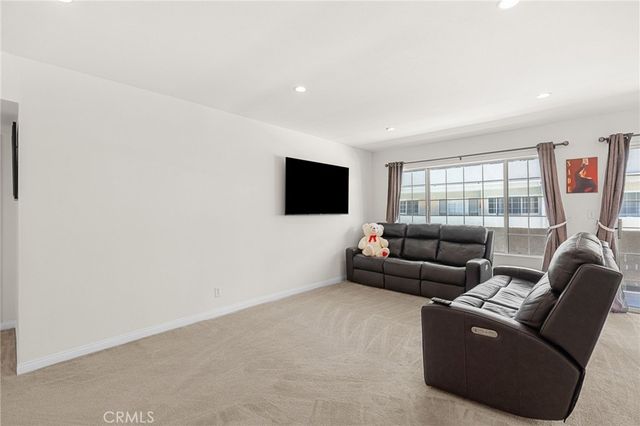 4647 Willis, Sherman Oaks, CA 91403