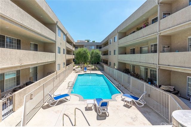 4647 Willis, Sherman Oaks, CA 91403