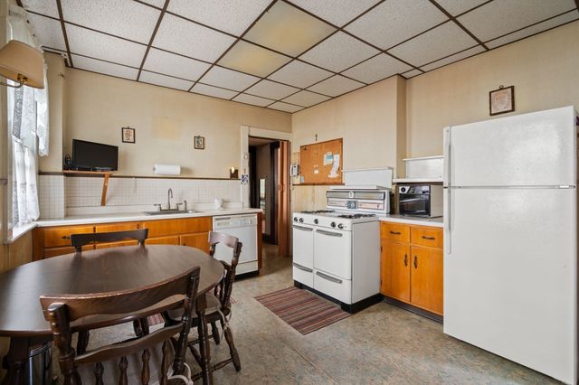 42 Bigelow St, Boston, MA 02135