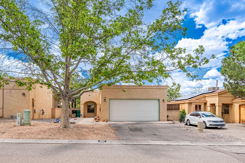 1397 LIL Avenue NE, Rio Rancho, NM 87144