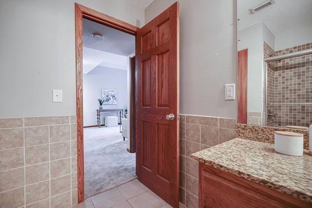 232 W Franklin Avenue 303, Minneapolis, MN 55404