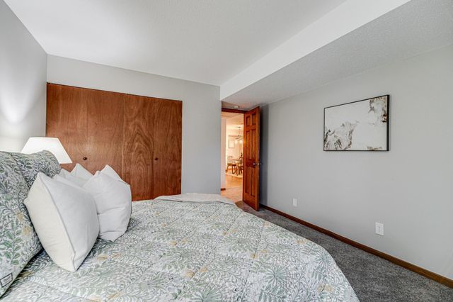 232 W Franklin Avenue 303, Minneapolis, MN 55404