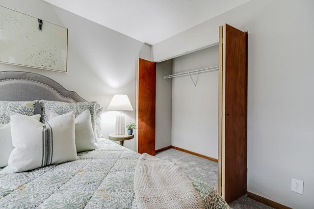 232 W Franklin Avenue 303, Minneapolis, MN 55404