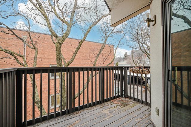 232 W Franklin Avenue 303, Minneapolis, MN 55404