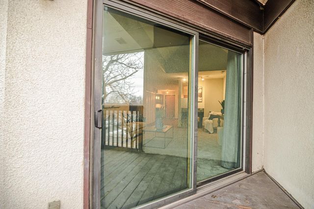 232 W Franklin Avenue 303, Minneapolis, MN 55404