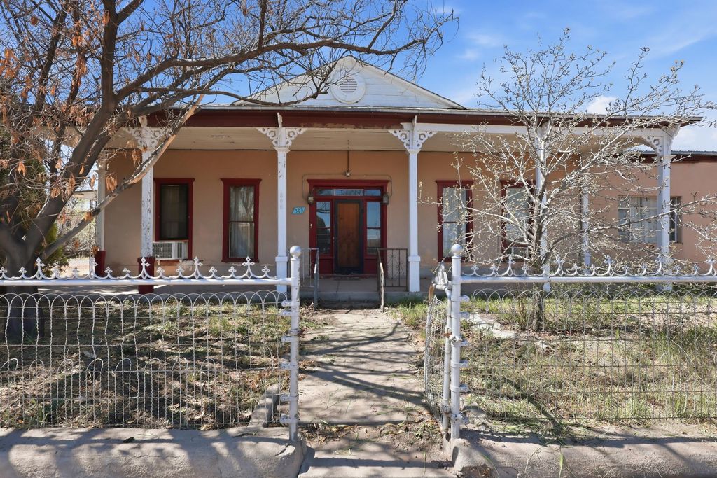 303 Eaton Avenue, Socorro, NM 87801