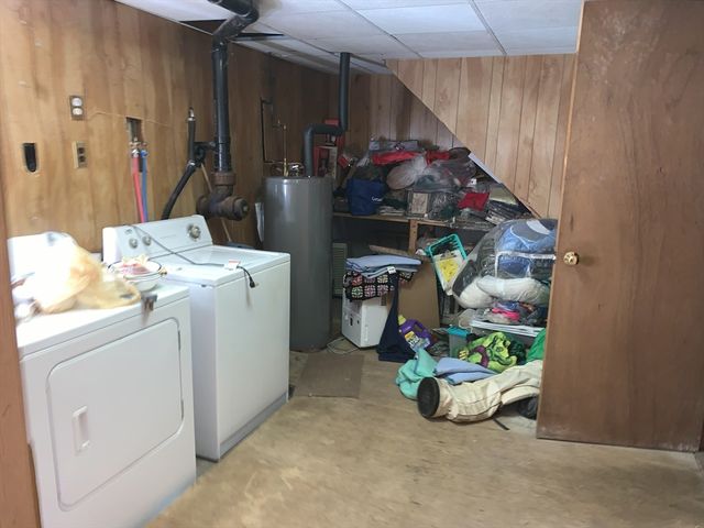 389 Breakneck Rd, Southbridge, MA 01550