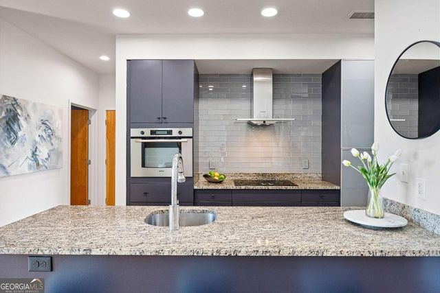 130 Arizona Avenue NE 301, Atlanta, GA 30307