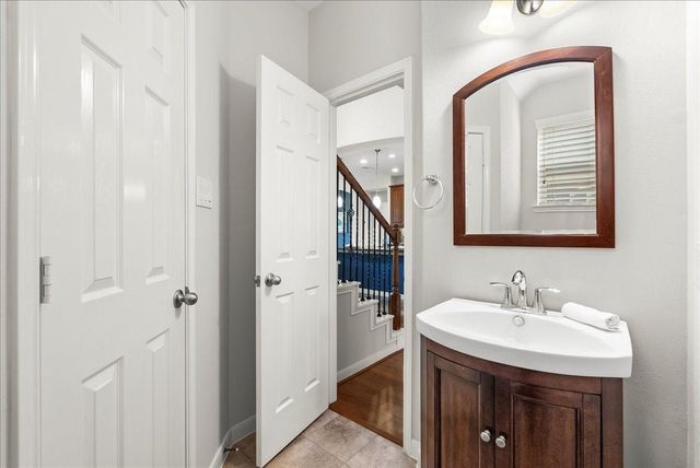 826 Arlington Pointe Drive, League City, TX 77573