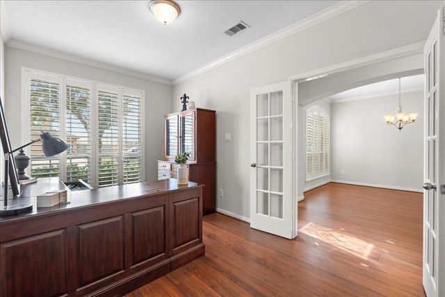 826 Arlington Pointe Drive, League City, TX 77573