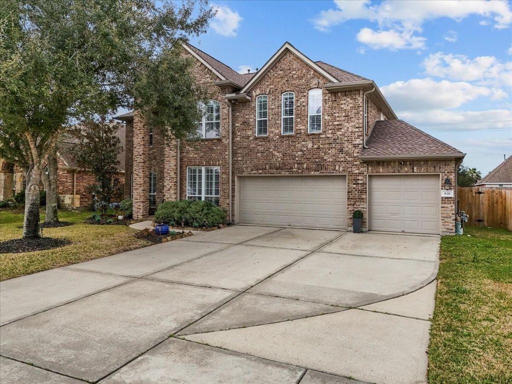 826 Arlington Pointe Drive, League City, TX 77573