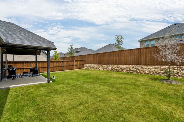 4121 Blackbird Avenue, Little Elm, TX 75068