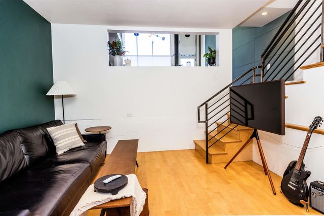 2323 Magnolia St 4, Oakland, CA 94607