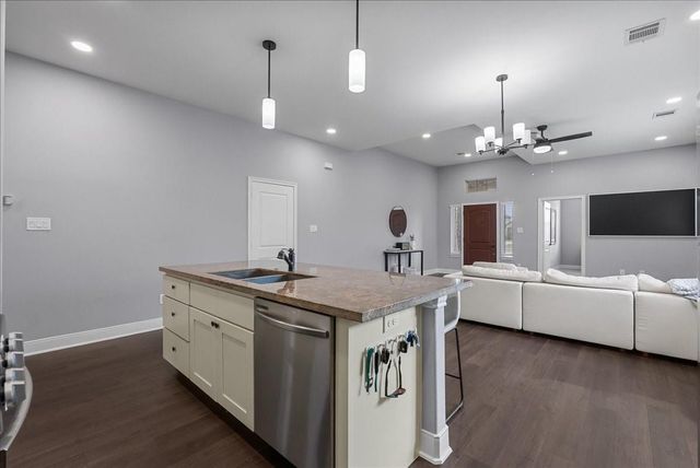 20061 Torrey Pines Lane, Cleveland, TX 77327