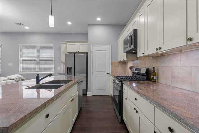 20061 Torrey Pines Lane, Cleveland, TX 77327