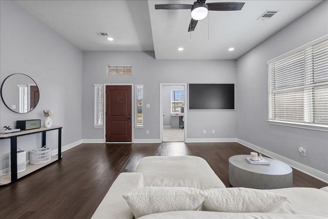 20061 Torrey Pines Lane, Cleveland, TX 77327