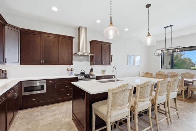 7712 SANDHILL LAKE DRIVE, Sarasota, FL 34241