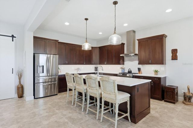 7712 SANDHILL LAKE DRIVE, Sarasota, FL 34241