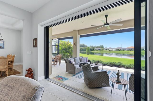7712 SANDHILL LAKE DRIVE, Sarasota, FL 34241