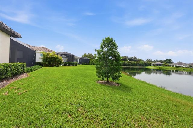 7712 SANDHILL LAKE DRIVE, Sarasota, FL 34241