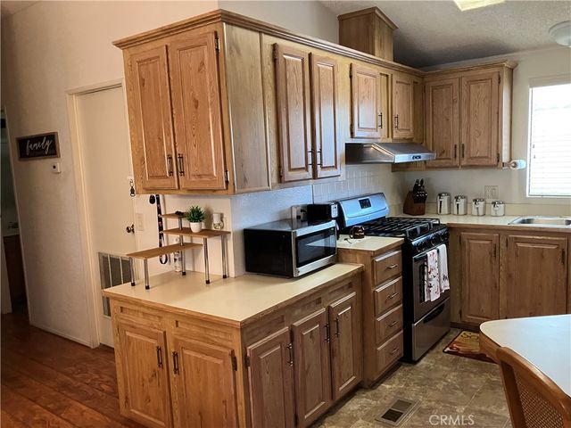 1250 N Kirby Street 97, Hemet, CA 92545