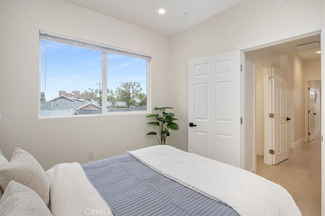 16619 Lake Avenue, Paramount, CA 90723