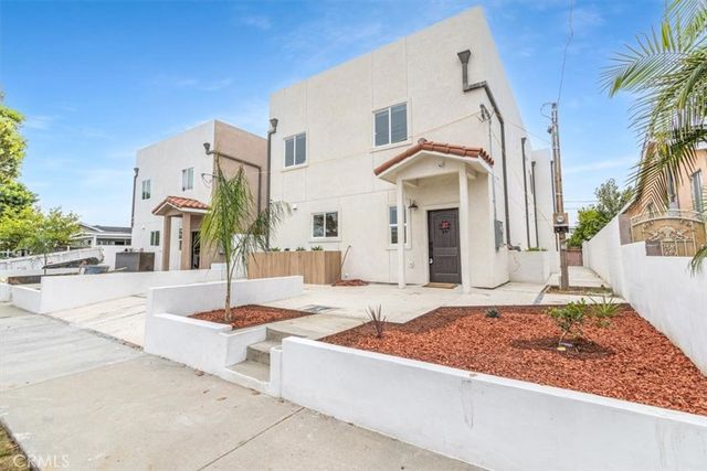 16619 Lake Avenue, Paramount, CA 90723