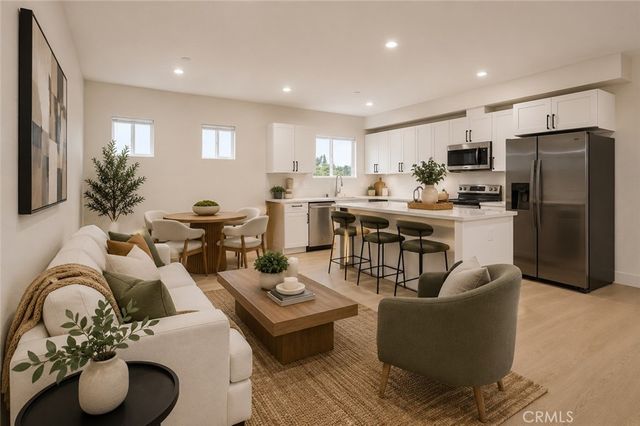 16619 Lake Avenue, Paramount, CA 90723