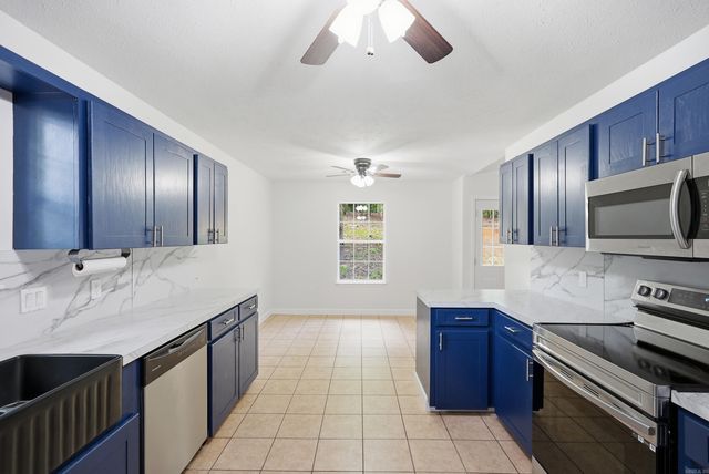 10 Christina Way, Conway, AR 72032