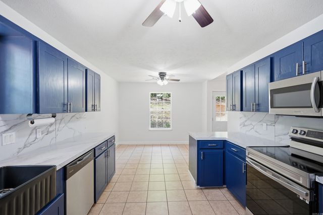 10 Christina Way, Conway, AR 72032