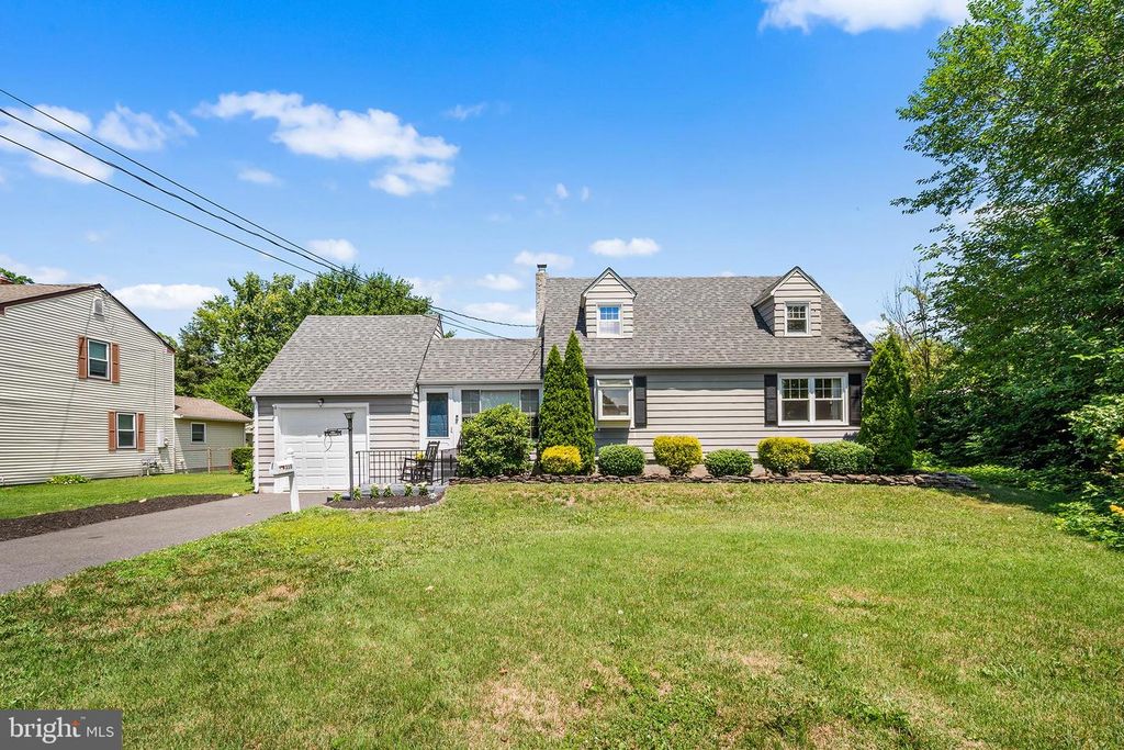 310 PEACHTREE LN, Delanco, NJ 08075