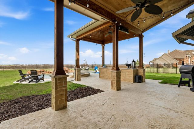 9630 Hackamore Court, Justin, TX 76247