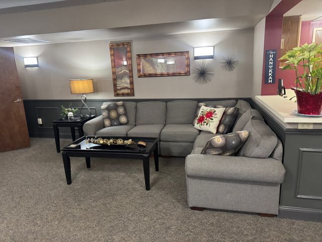 3100 Grand Avenue 5J, Des Moines, IA 50312