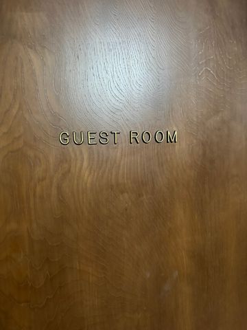 3100 Grand Avenue 5J, Des Moines, IA 50312