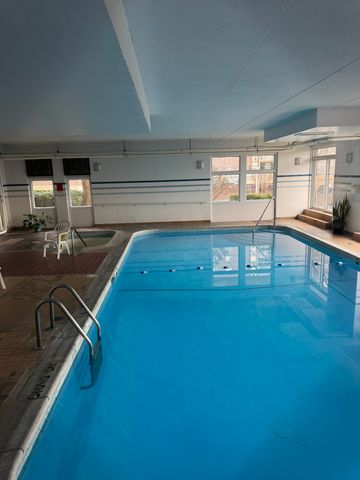 3100 Grand Avenue 5J, Des Moines, IA 50312