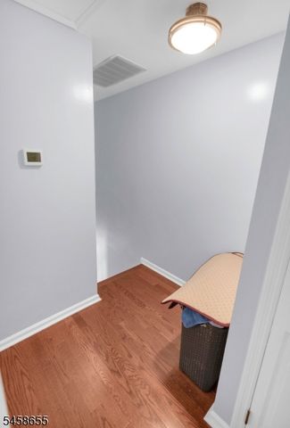 664 Irvington Ave 6, Maplewood Twp., NJ 07040