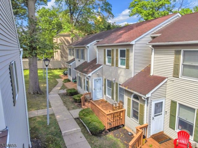 664 Irvington Ave 6, Maplewood Twp., NJ 07040