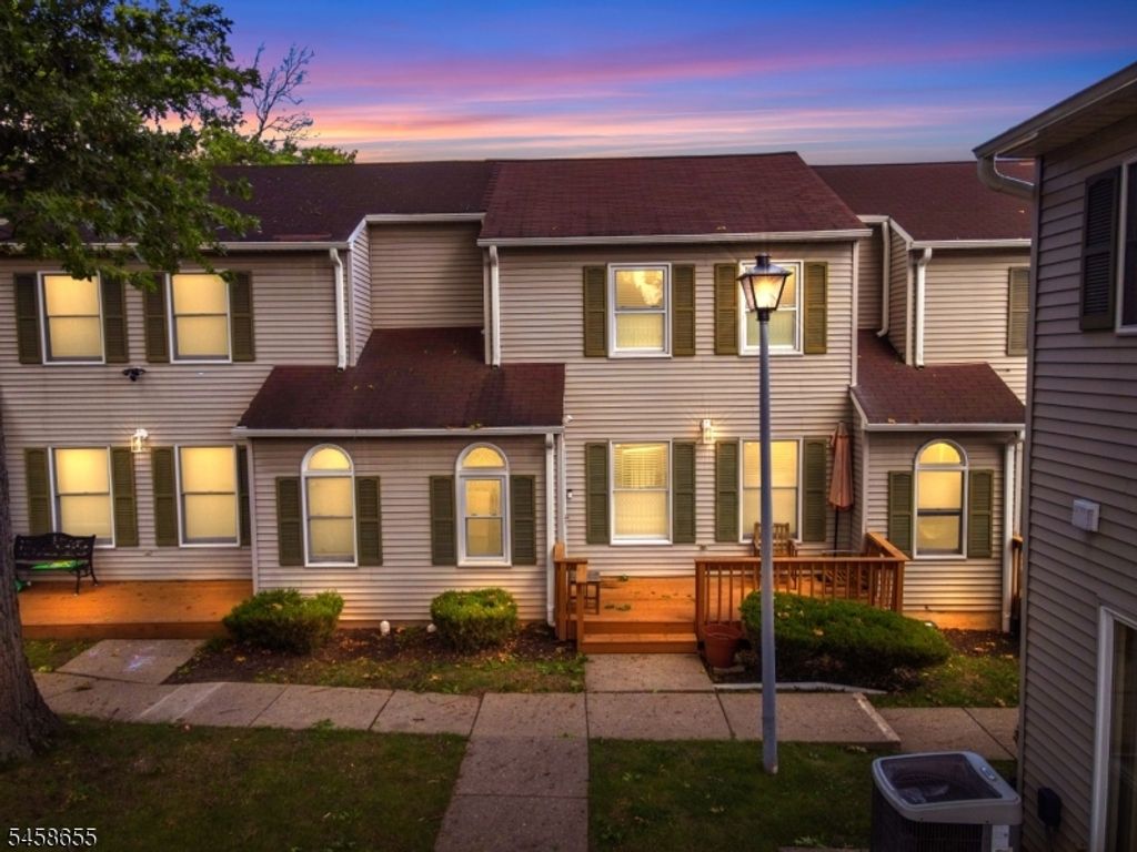 664 Irvington Ave 6, Maplewood Twp., NJ 07040