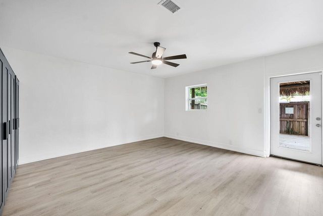 701 SE 5th Court, Pompano Beach, FL 33060