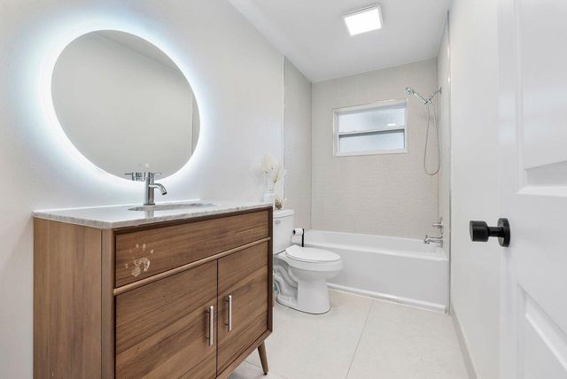 701 SE 5th Court, Pompano Beach, FL 33060