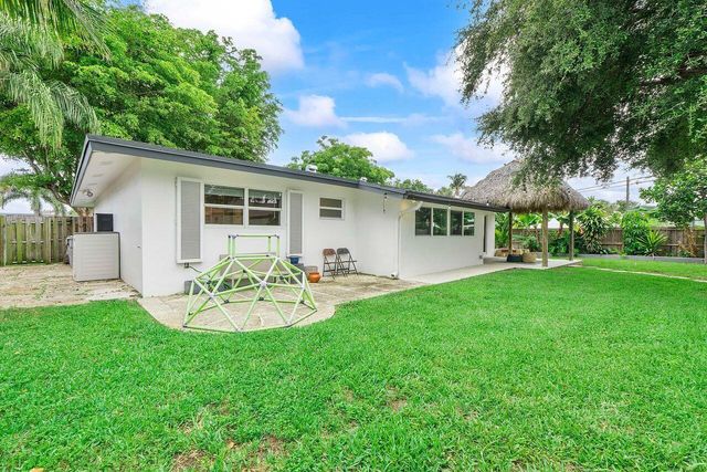 701 SE 5th Court, Pompano Beach, FL 33060