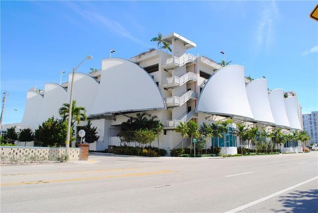 701 SE 5th Court, Pompano Beach, FL 33060