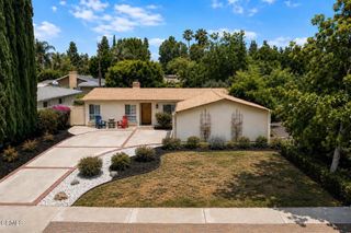 22901 Leadwell Street, West Hills, CA 91307