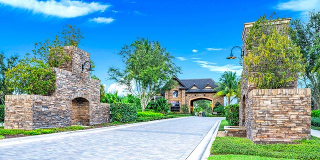 8635 GRAND PRIX Lane, Boynton Beach, FL 33472